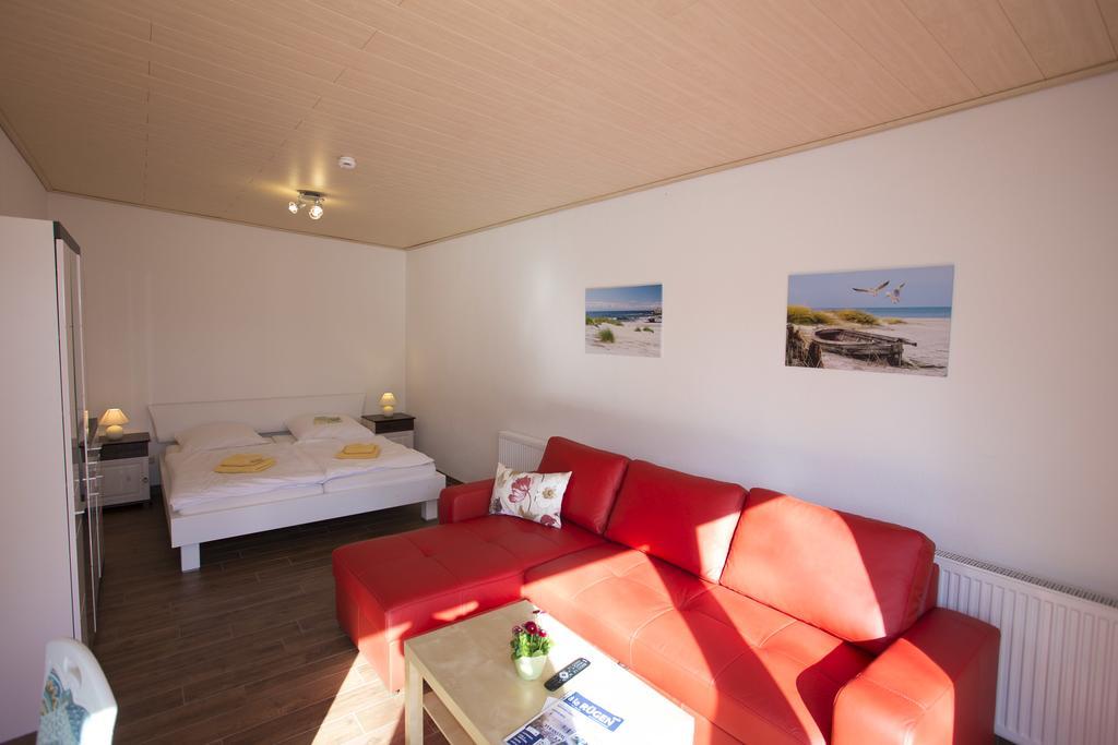 Ferienwohnung Wiek - Haus Meeresblick Wiek auf Rügen Exterior foto